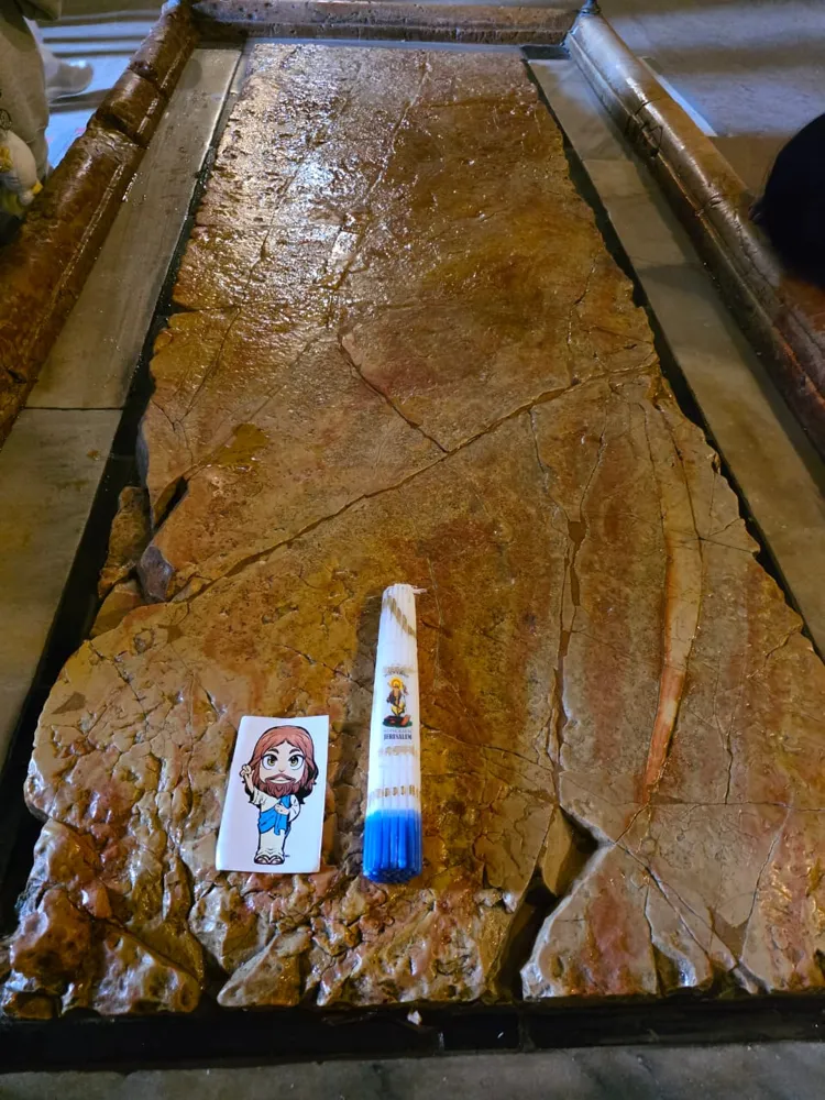 Sticker de Little Yisus sobre la Piedra de la Unción